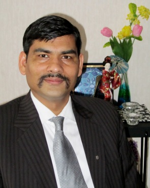 1373535838_Dr Ashutosh Tiwari.jpg